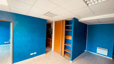 Local commercial - 78 m² - 4 pièces