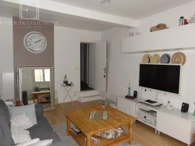 Maison de village - 87 m² - 5 pièces