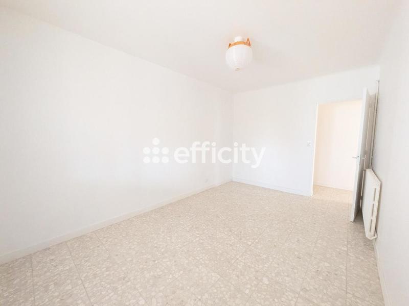 Appartement - 96 m² - 4 pièces