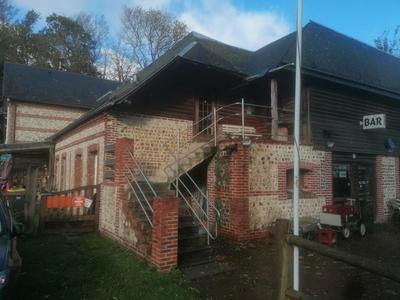 Propriété - 464 m² - 20 pièces