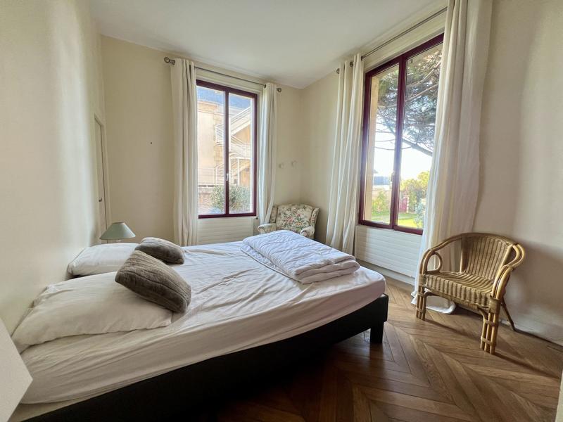 Appartement - 135 m² - 6 pièces