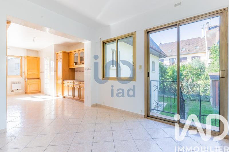 Maison - 180 m² - 6 pièces