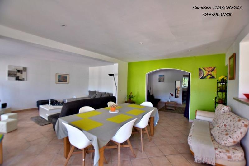 Maison - 205 m² - 10 pièces