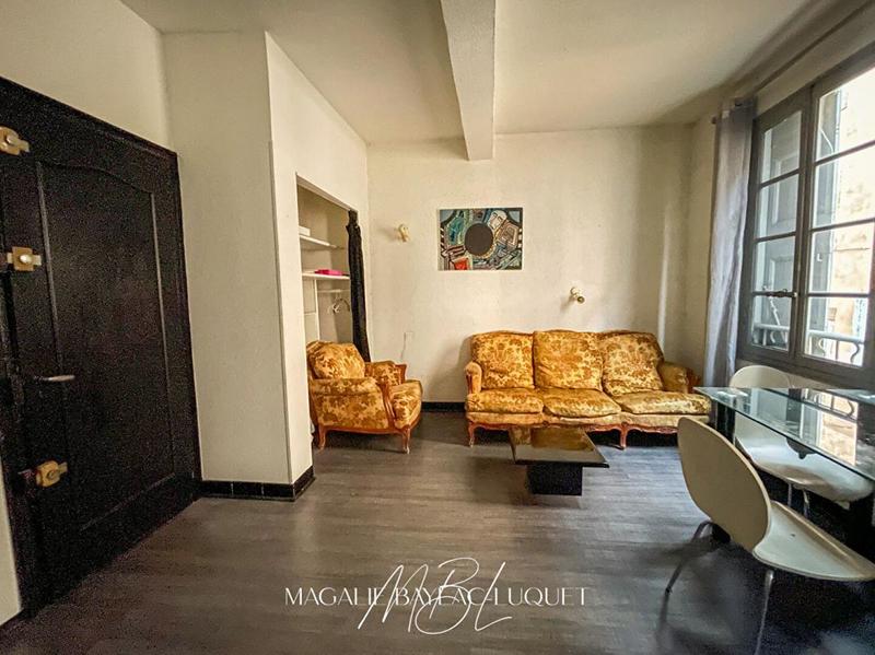 Immeuble - 103 m² - 6 pièces