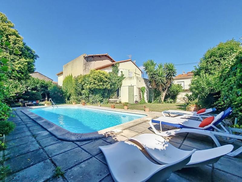 Maison de maîtres - 185 m² - 6 pièces