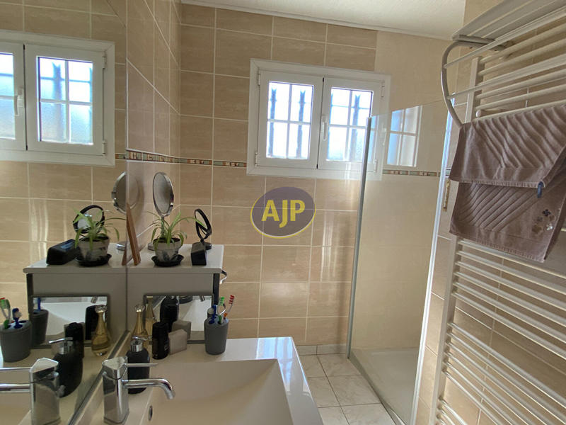 Maison - 112 m² - 5 pièces