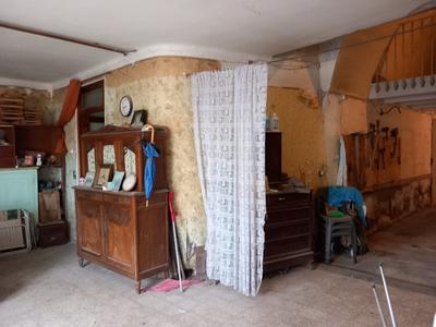 Maison - 220 m² - 3 pièces