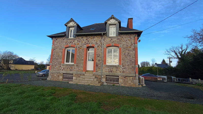 Maison - 93 m² - 6 pièces