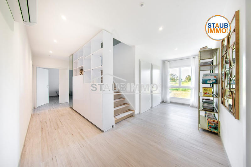 Villa - 437 m² - 13 pièces