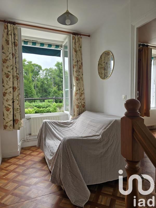 Maison - 330 m² - 9 pièces