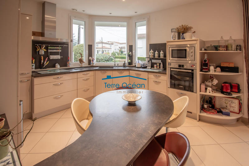 Maison - 151 m² - 7 pièces