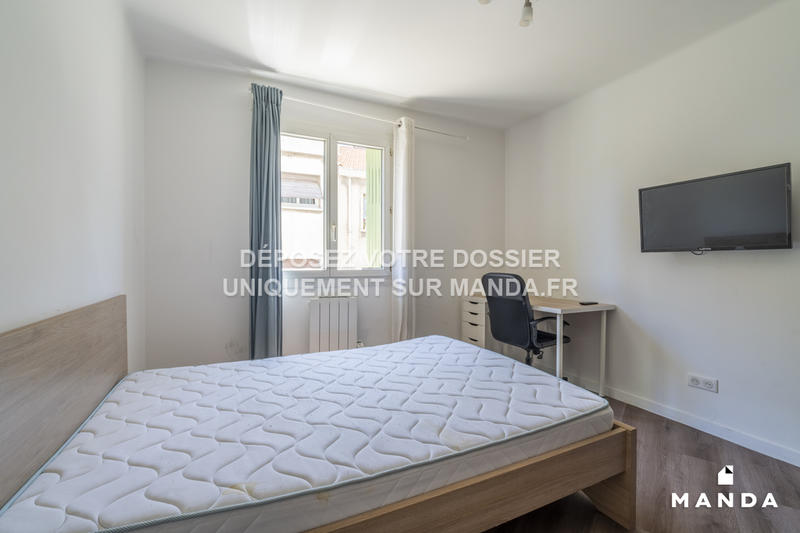 Chambre - 11 m² - 4 pièces