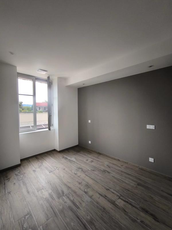 Appartement - 74 m² - 5 pièces