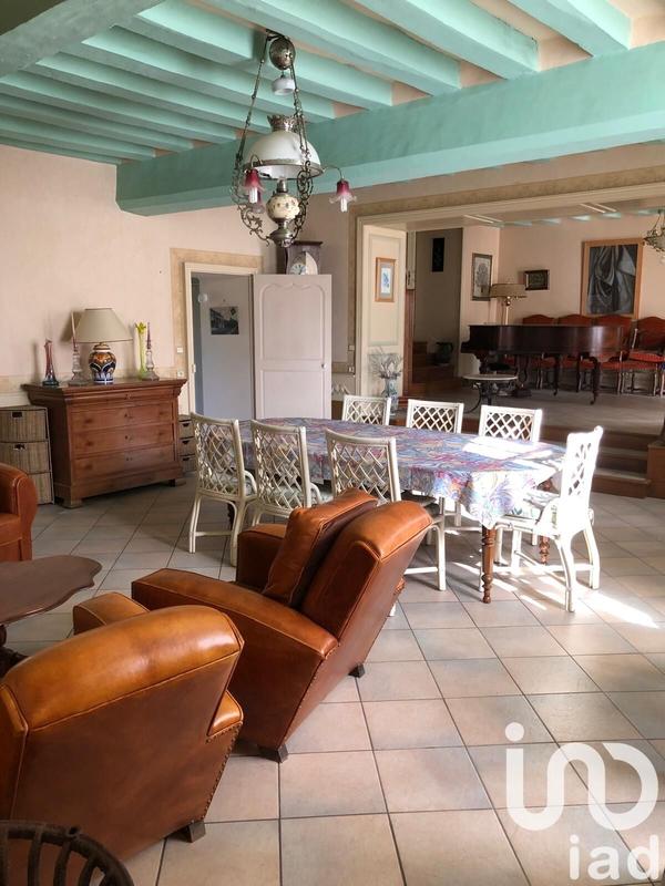 Maison - 236 m² - 8 pièces