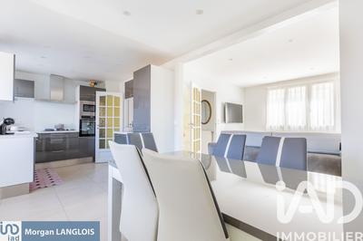 Maison - 96 m² - 4 pièces