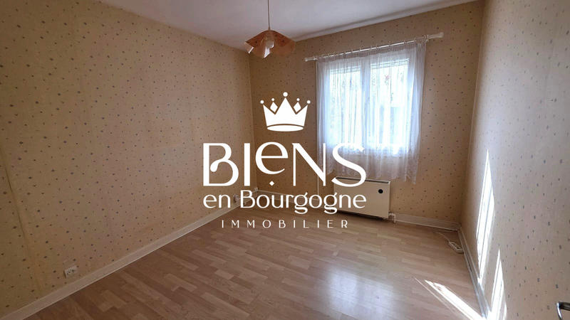 Maison - 120 m² - 9 pièces