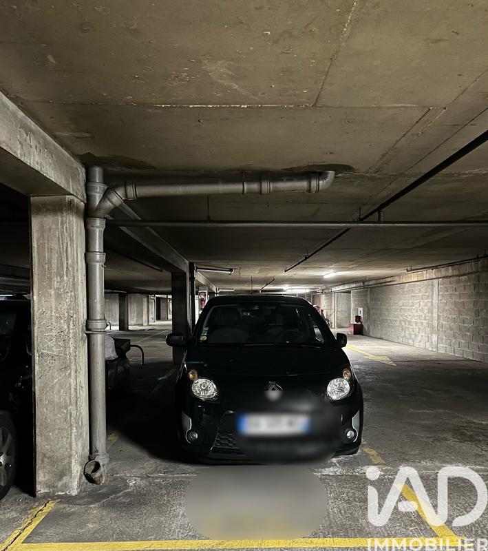 Parking - 11 m²