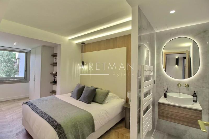 Appartement - 100 m² - 4 pièces