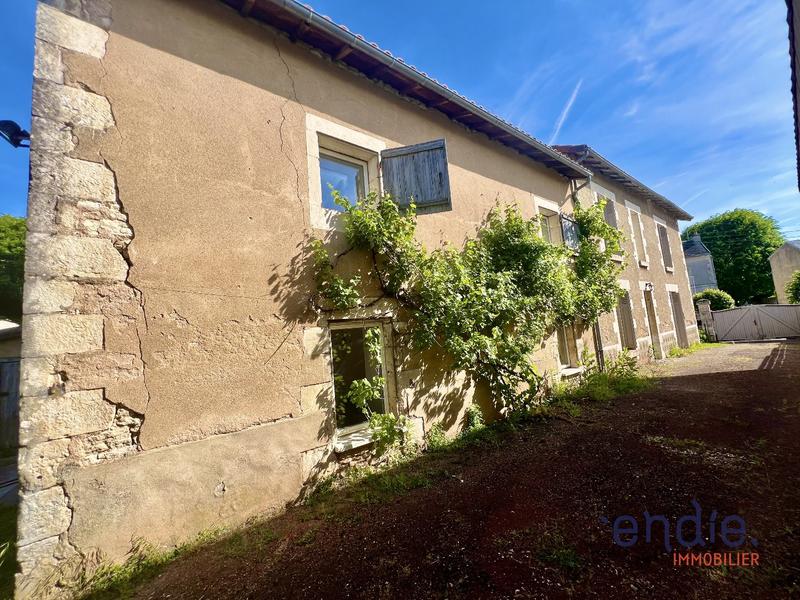 Maison - 258 m² - 9 pièces