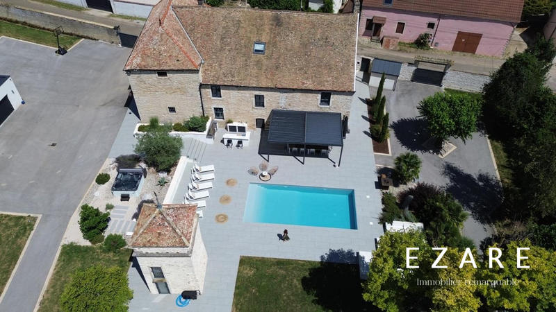 Maison - 645 m² - 23 pièces