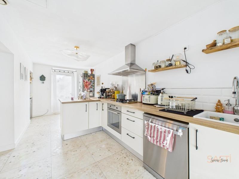 Maison - 92 m² - 3 pièces