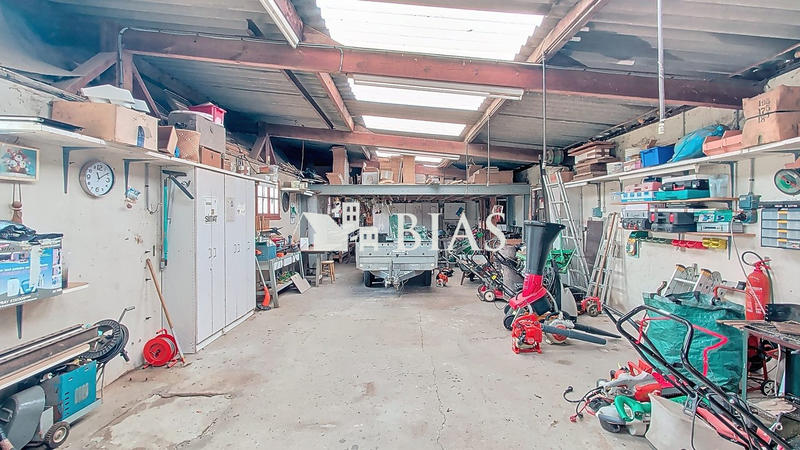 Viager - Maison traditionnelle - 145 m² - 6 pièces