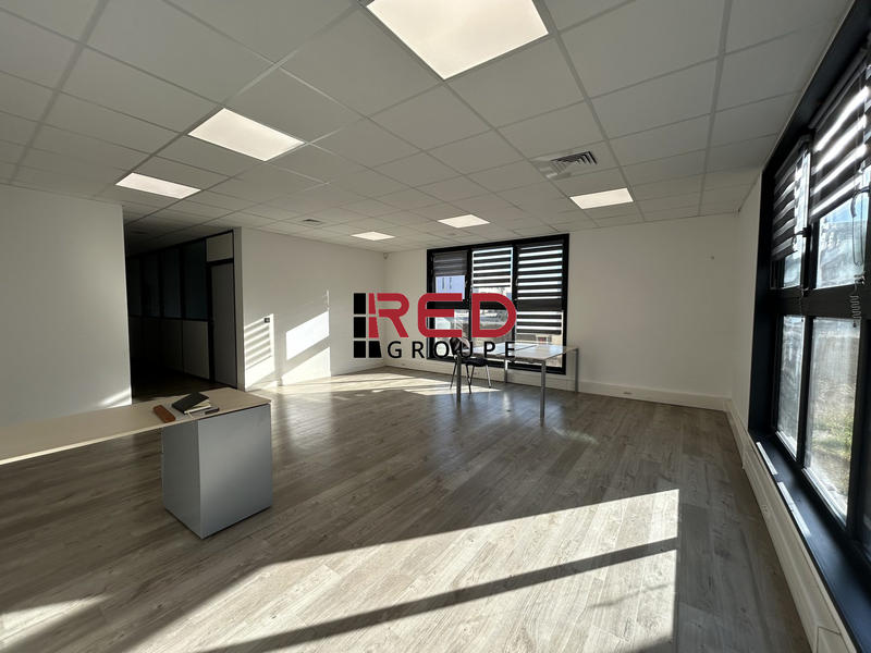 Bureau - 101 m²