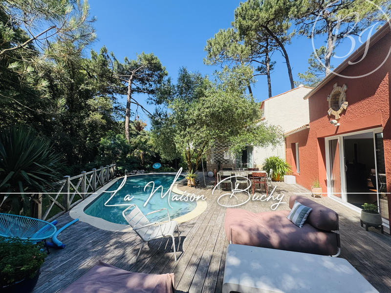 Maison - 167 m² - 6 pièces