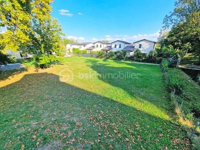 Terrain - 874 m²