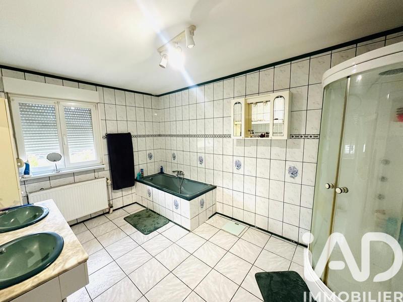 Maison - 320 m² - 10 pièces