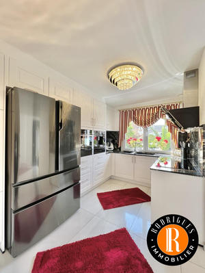 Maison - 123 m² - 5 pièces