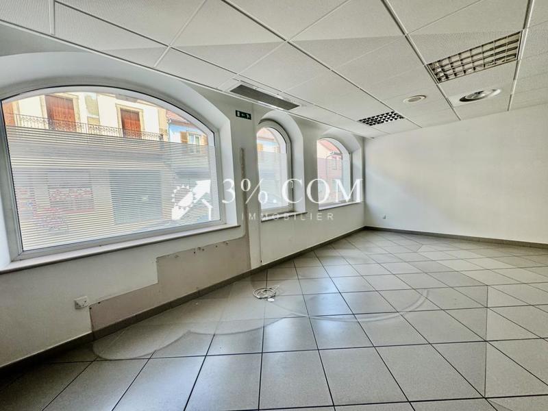 Local commercial - 204 m²