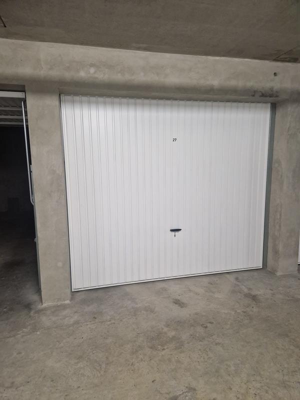 Parking / Garage - 35 m²