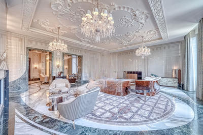 Appartement - 572 m² - 8 pièces