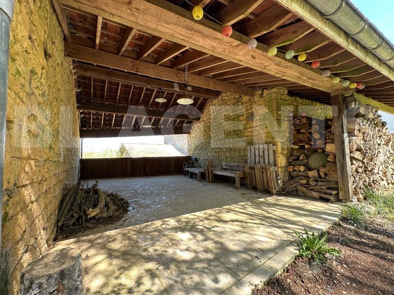 Maison - 330 m² - 10 pièces