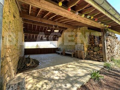 Maison - 330 m² - 10 pièces