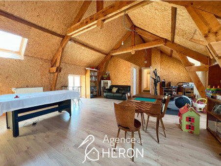 Maison - 196 m² - 7 pièces