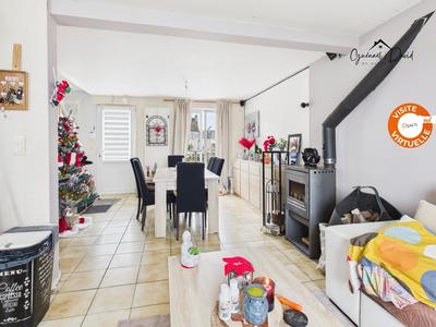 Maison - 90 m² - 5 pièces