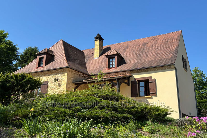 Maison - 174 m² - 5 pièces