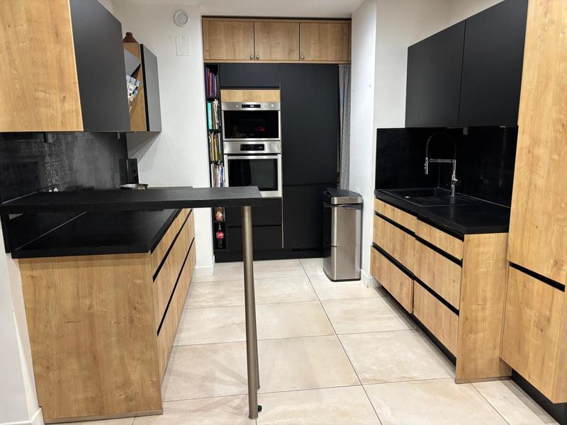 Appartement - 102 m² - 4 pièces