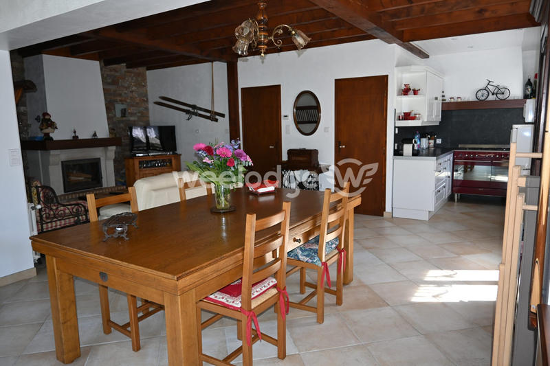 Maison - 131 m² - 9 pièces