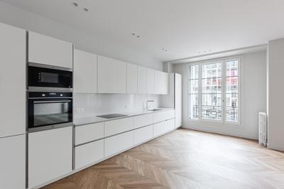 Appartement - 157 m² - 7 pièces