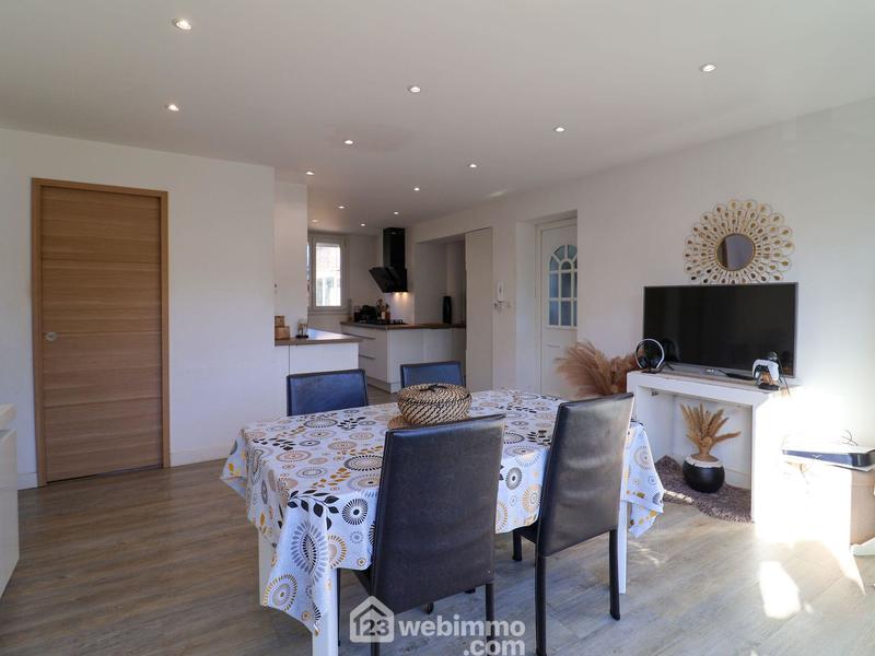 Appartement - 79 m² - 5 pièces