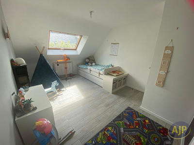 Maison - 122 m² - 4 pièces