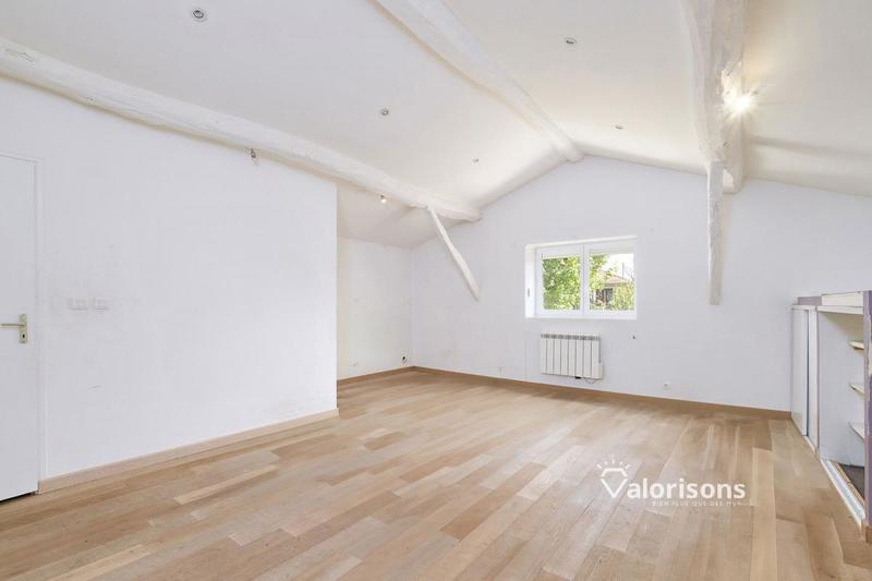 Maison - 212 m² - 6 pièces