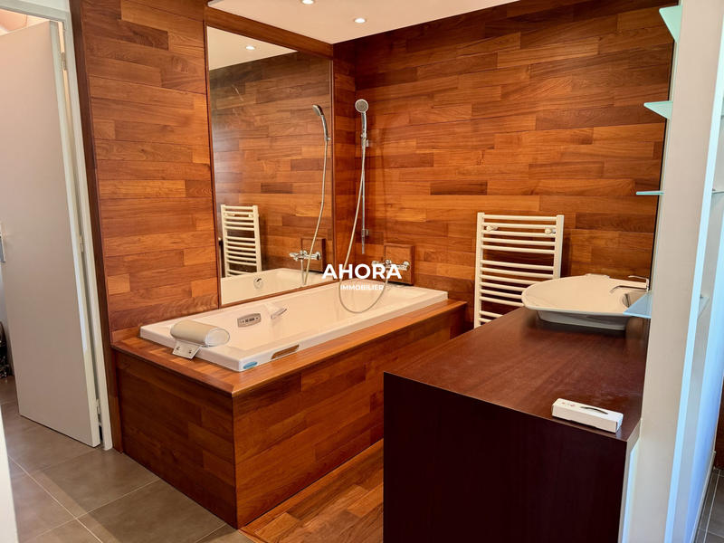 Appartement - 69 m² - 2 pièces