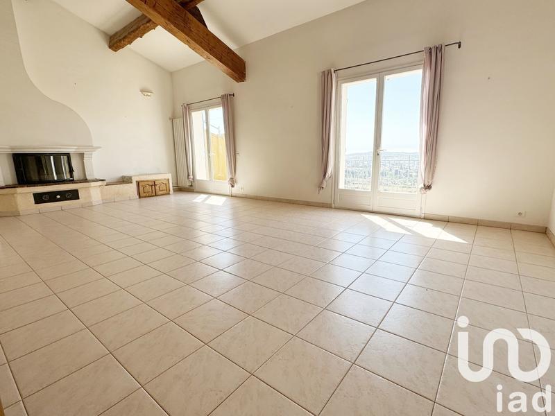 Maison - 222 m² - 9 pièces