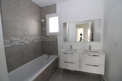 Maison traditionnelle - 80 m² - 4 pièces