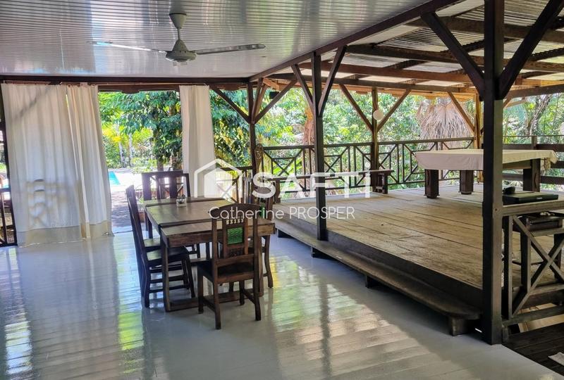 Propriété - 114 m² - 4 pièces