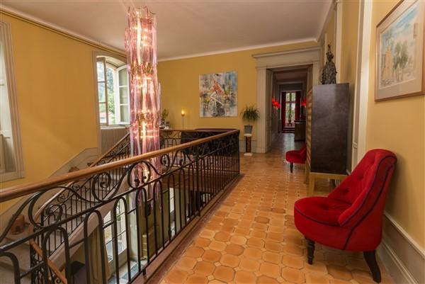 Maison de maîtres - 900 m² - 12 pièces